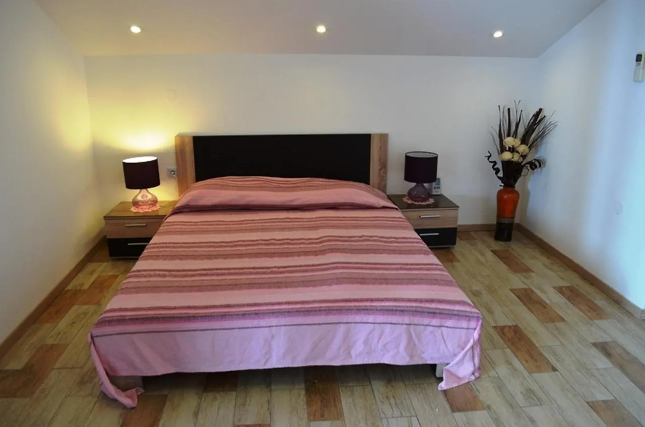 Apartments Smokvica I 0*, Smokvica (Pag) Croatia