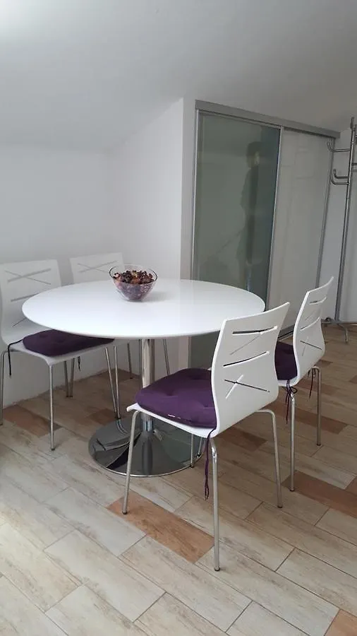 Apartments Smokvica I