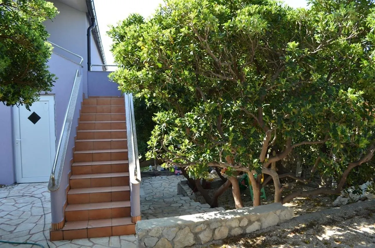 Apartments Smokvica I  Smokvica (Pag)